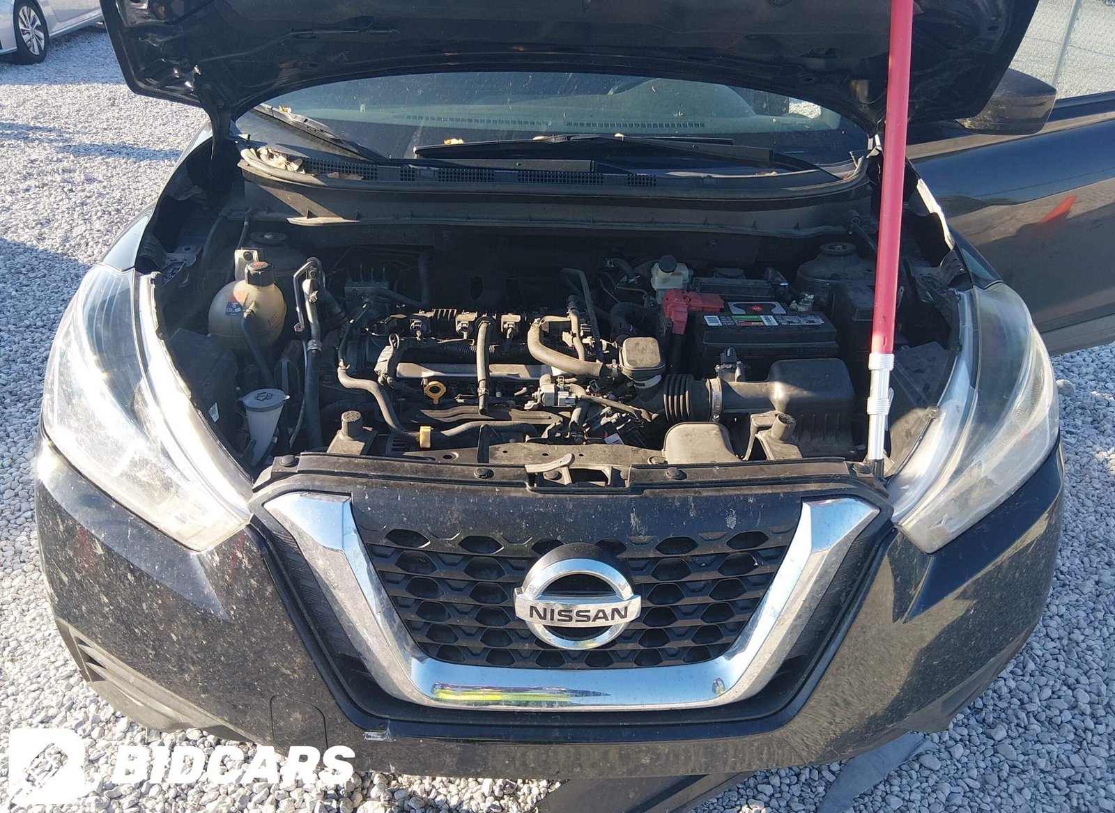 2019-Nissan-Kicks-3N1CP5CU5KL552428-10
