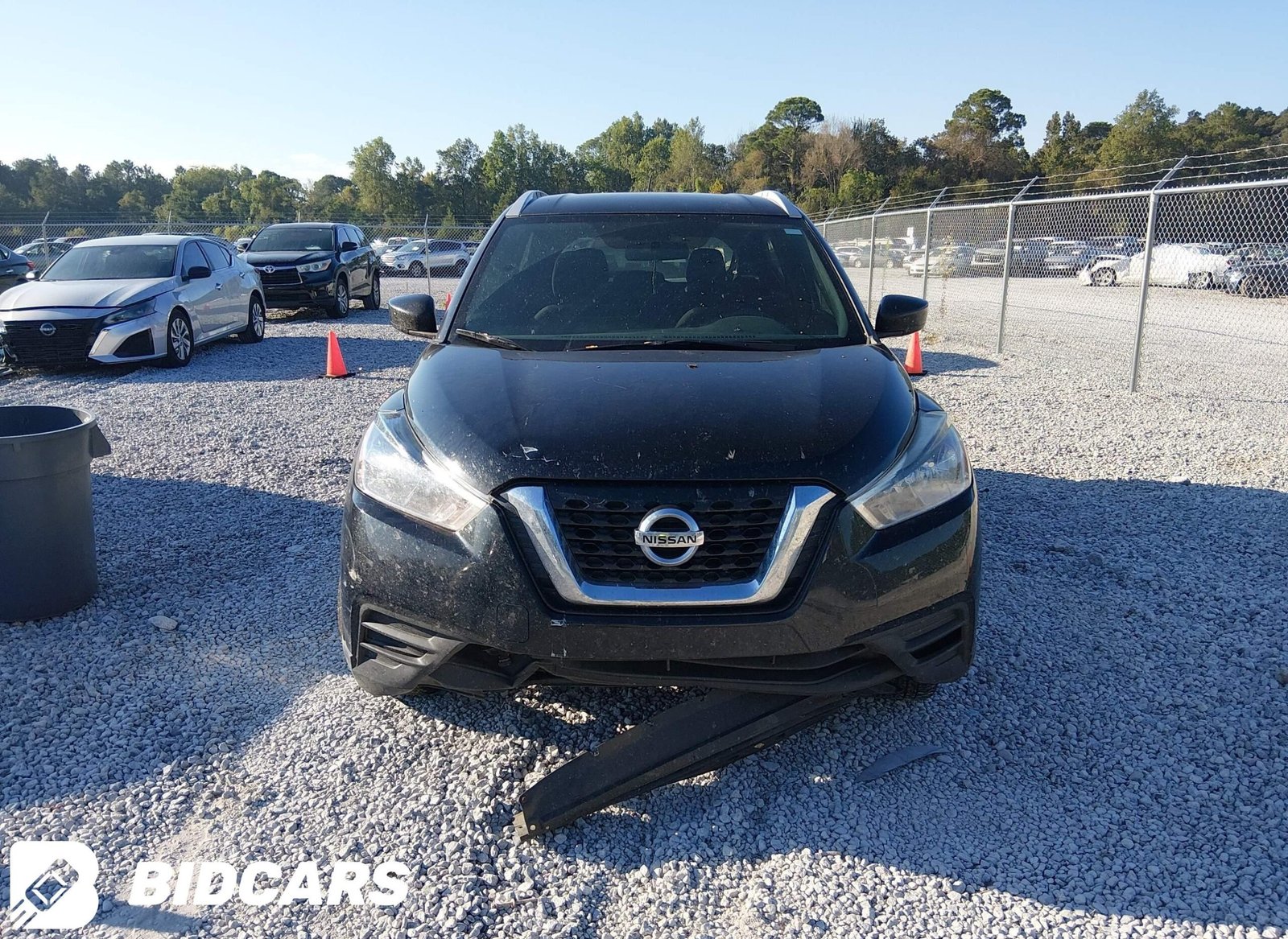 2019-Nissan-Kicks-3N1CP5CU5KL552428-11