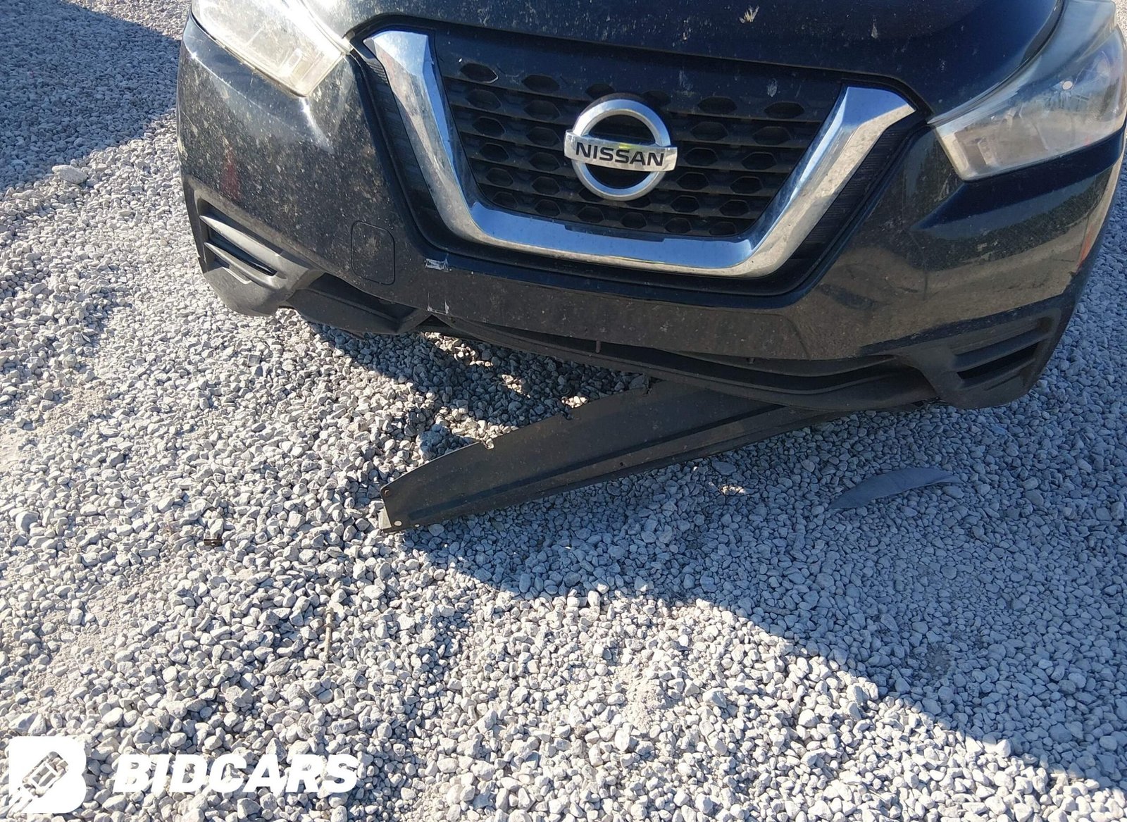 2019-Nissan-Kicks-3N1CP5CU5KL552428-6